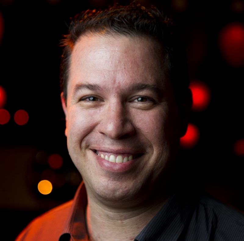 Lior Zoref Headshot.jpg